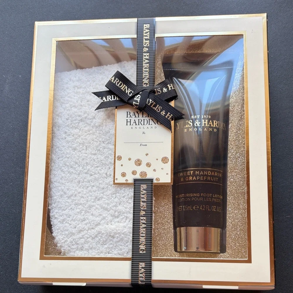 NIB Baylis & Harding Luxury Foot Care Set, Sweet Mandarin & Grapefruit - Picture 1 of 2